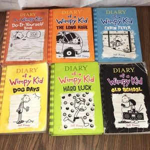 6 Diary of a wimpy kid books